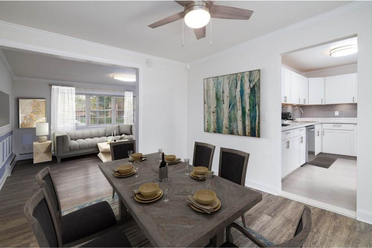 Briarwood House Apartments - Photo 2 of 3