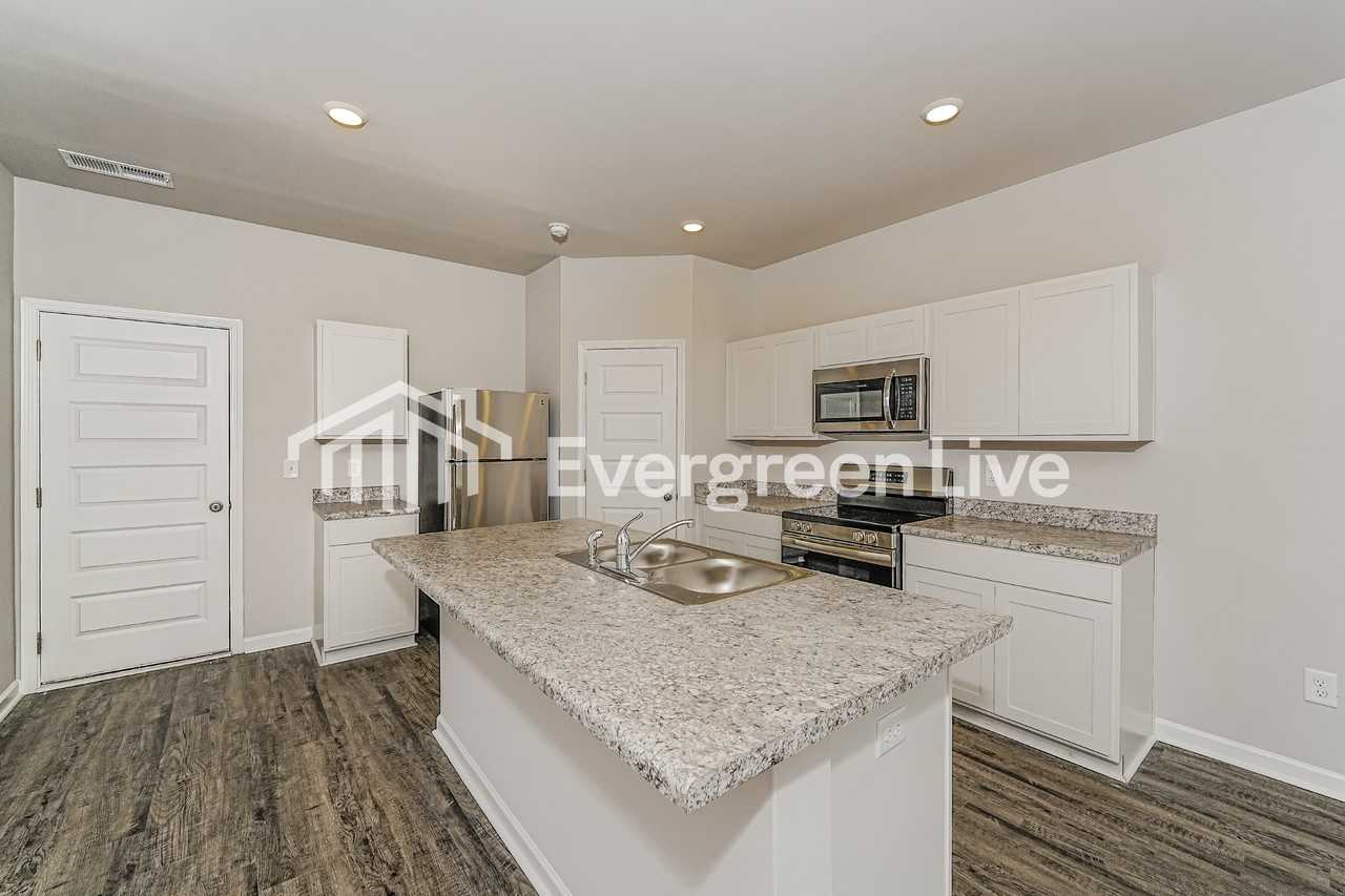 150 Woodland Way - Photo 7 of 16