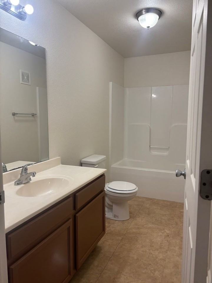 Kinway Apartments - TK - Photo 4 of 8
