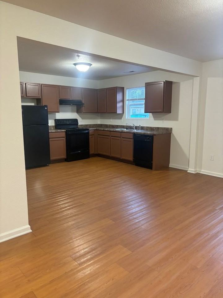 Kinway Apartments - TK - Photo 7 of 8