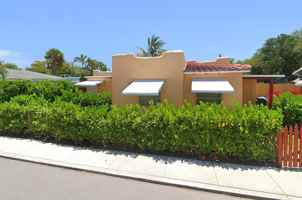 featured image of 304 304 - 308 Central Dr