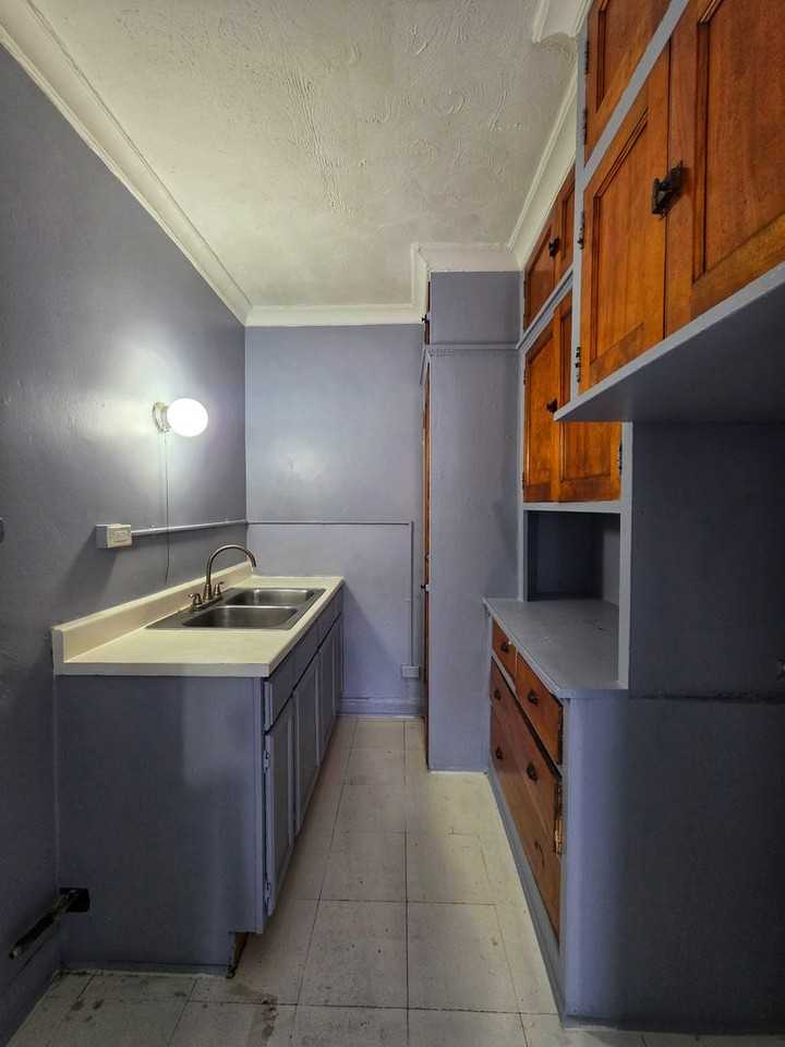 6720 S Jeffery - Photo 6 of 32