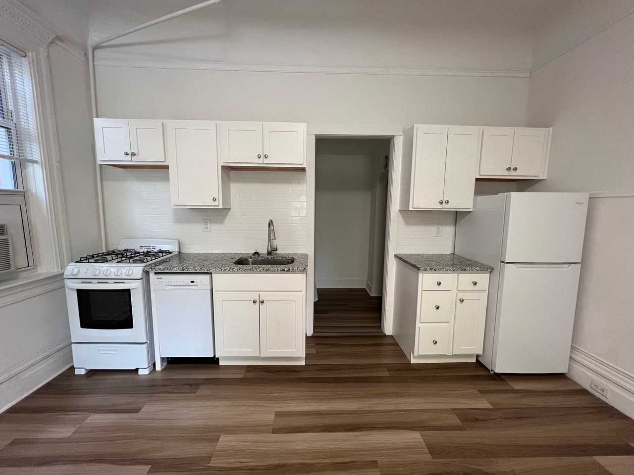 347 S. Fairmount Street - Photo 2 of 15