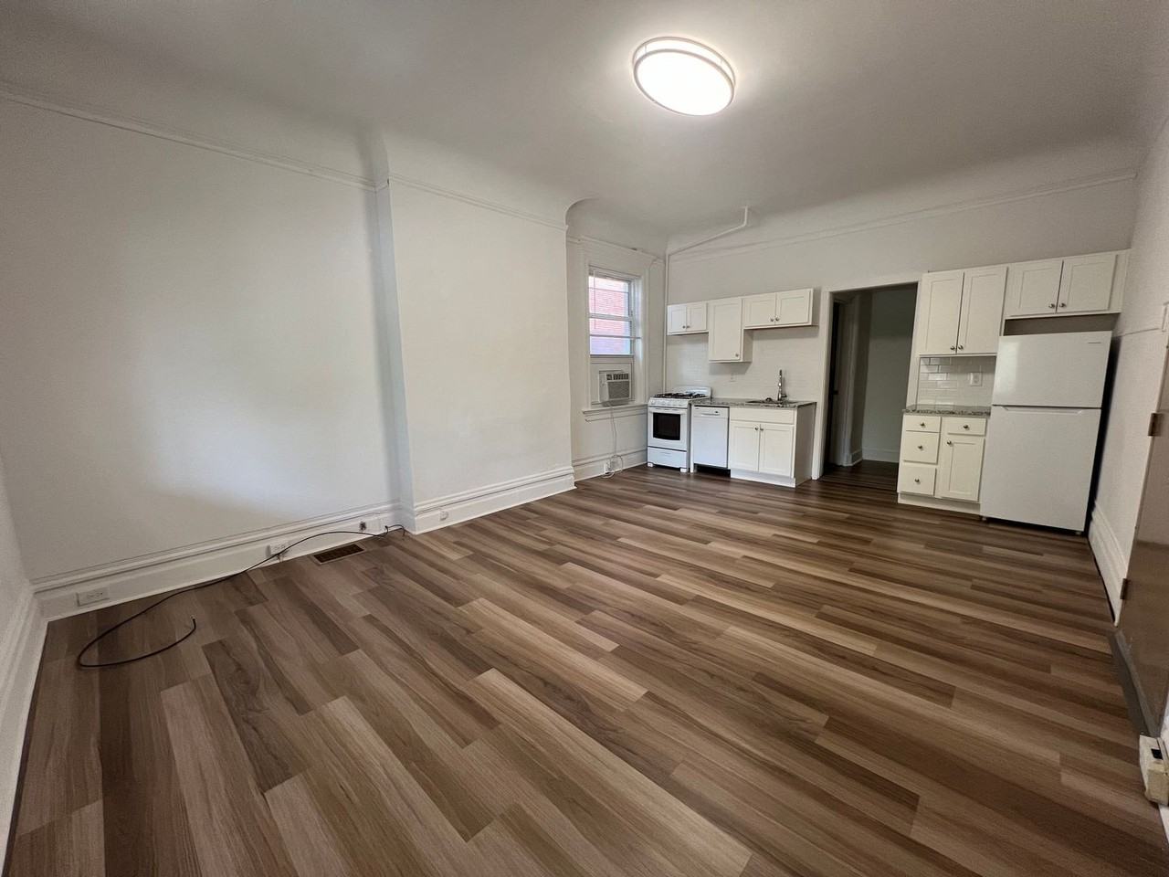 347 S. Fairmount Street - Photo 4 of 15