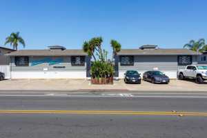 featured image of 4470 Euclid Avenue