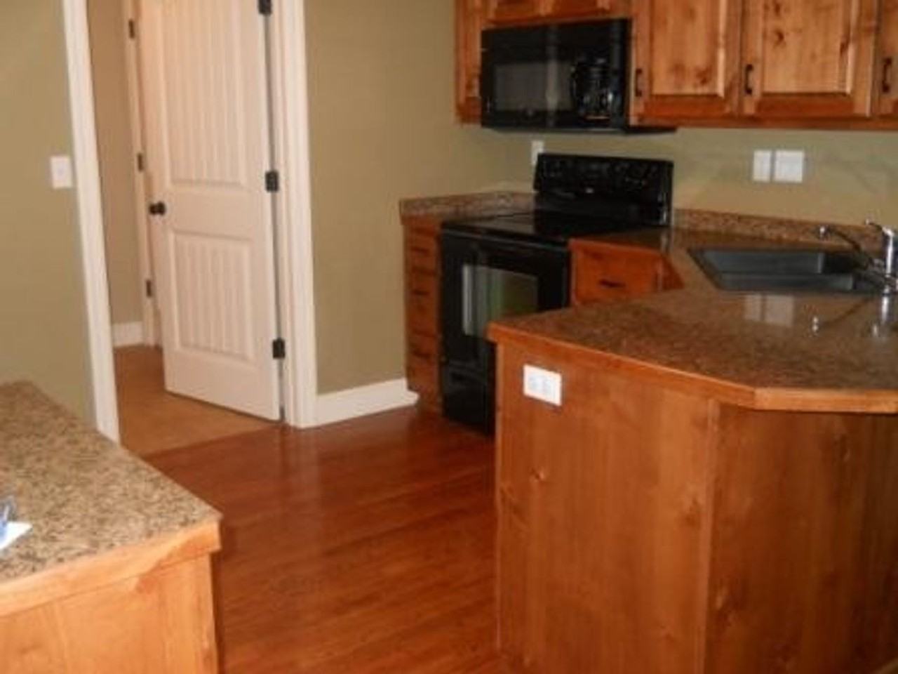 4516 Somerset Dr - Photo 2 of 13