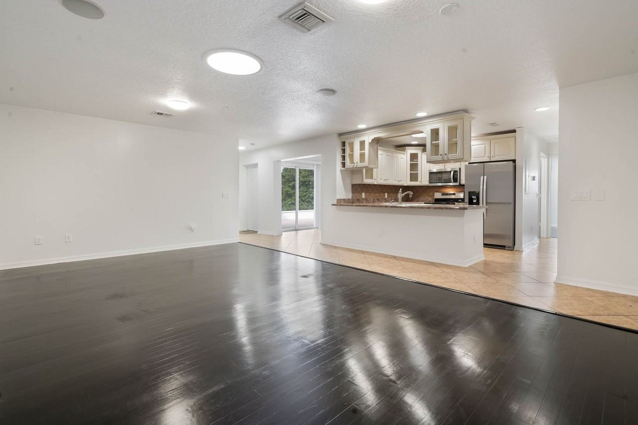 907 Willow Drive - Photo 5 of 20