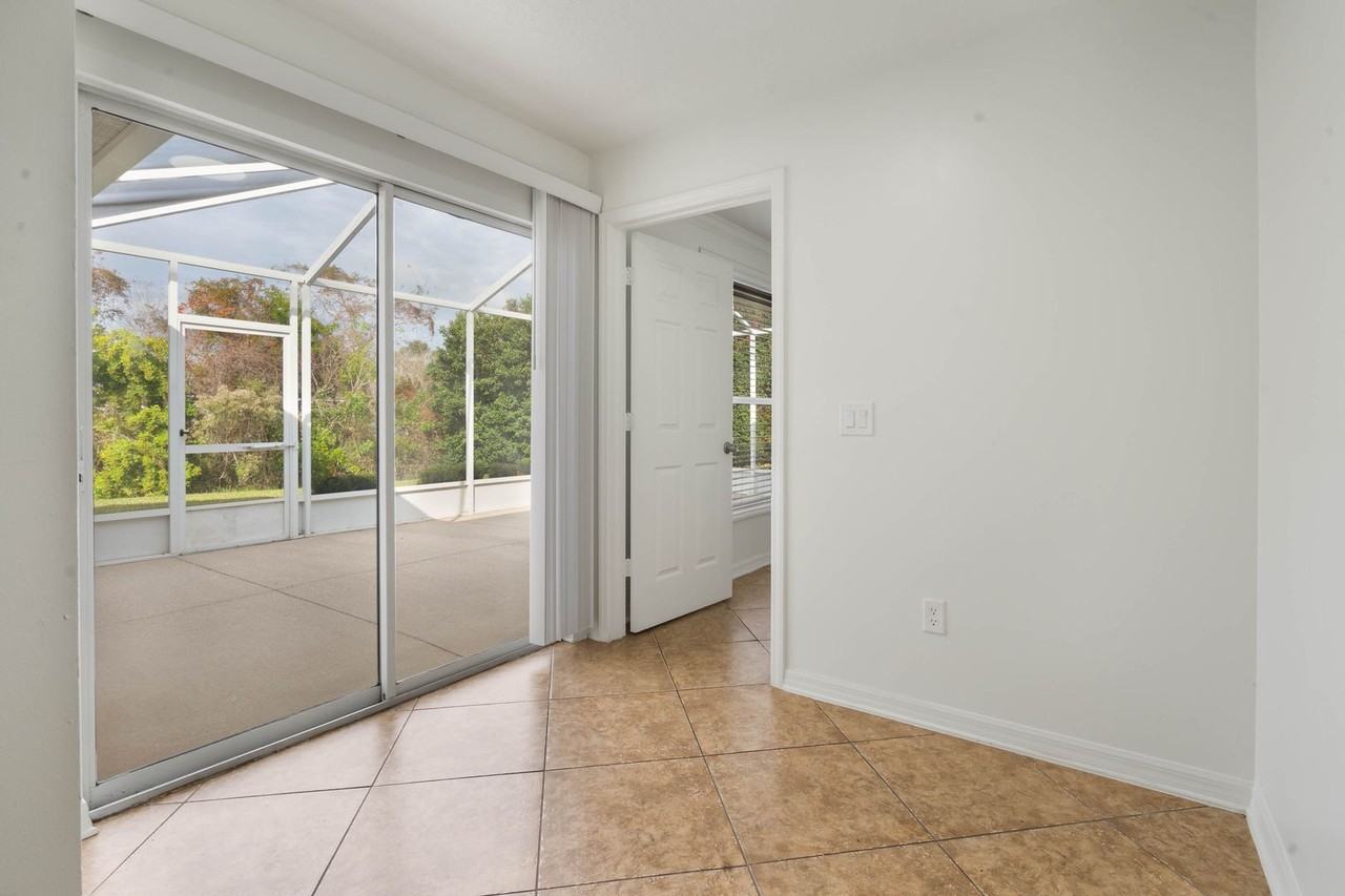 907 Willow Drive - Photo 7 of 20