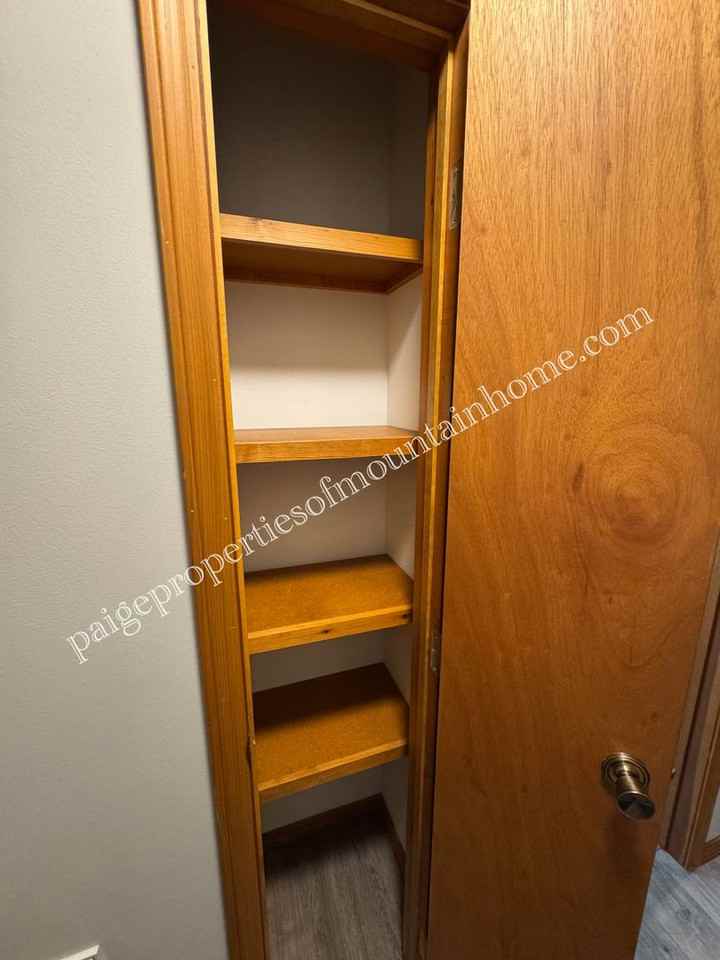 268 Valley Airport Pl #4 - Photo 6 of 16