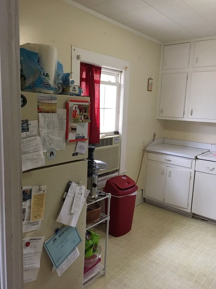 880 Sunset Dr - Photo 7 of 12