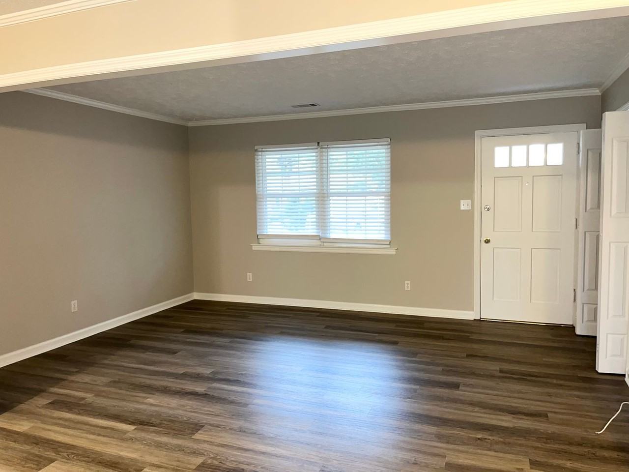 20 Port Royal Drive - Photo 6 of 17