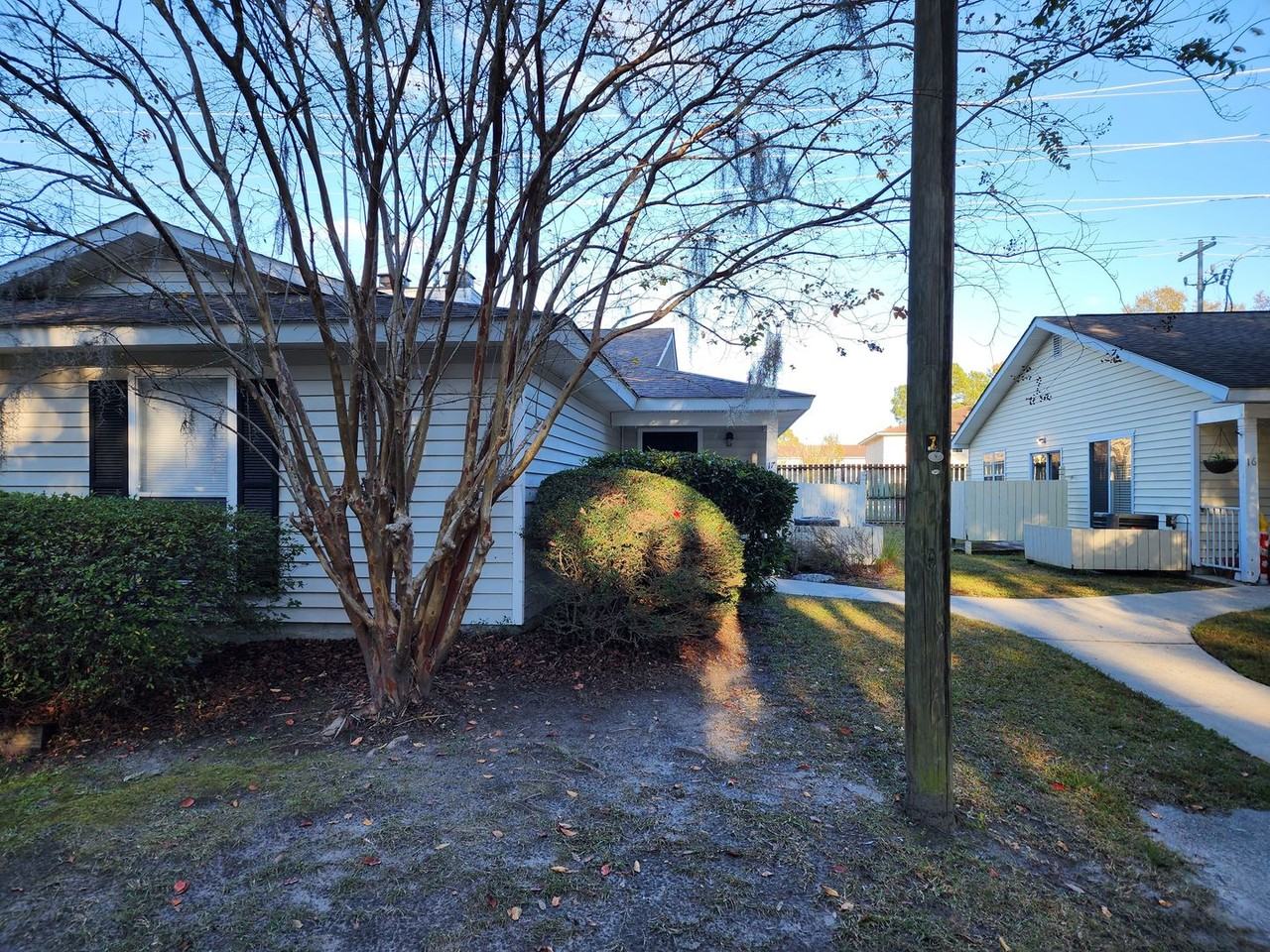 1211 King George Blvd - Photo 2 of 18