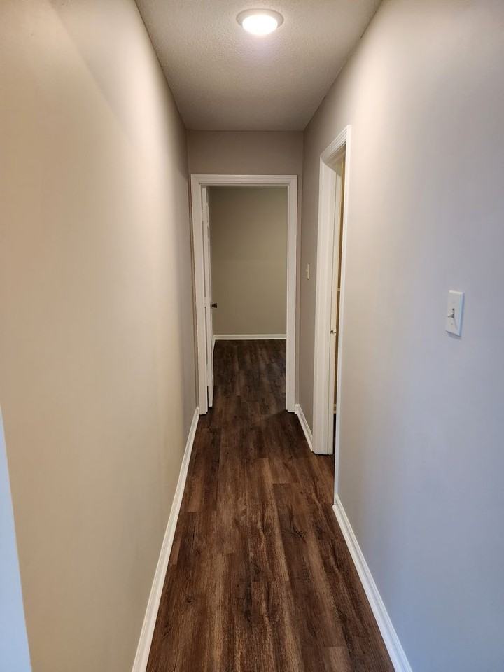 1211 King George Blvd - Photo 6 of 18