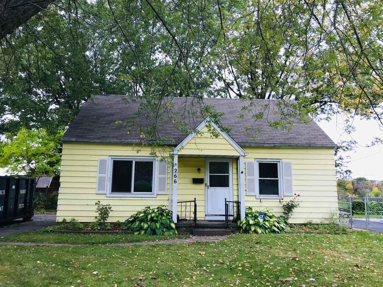 266 Hoover Dr - Photo 2 of 40