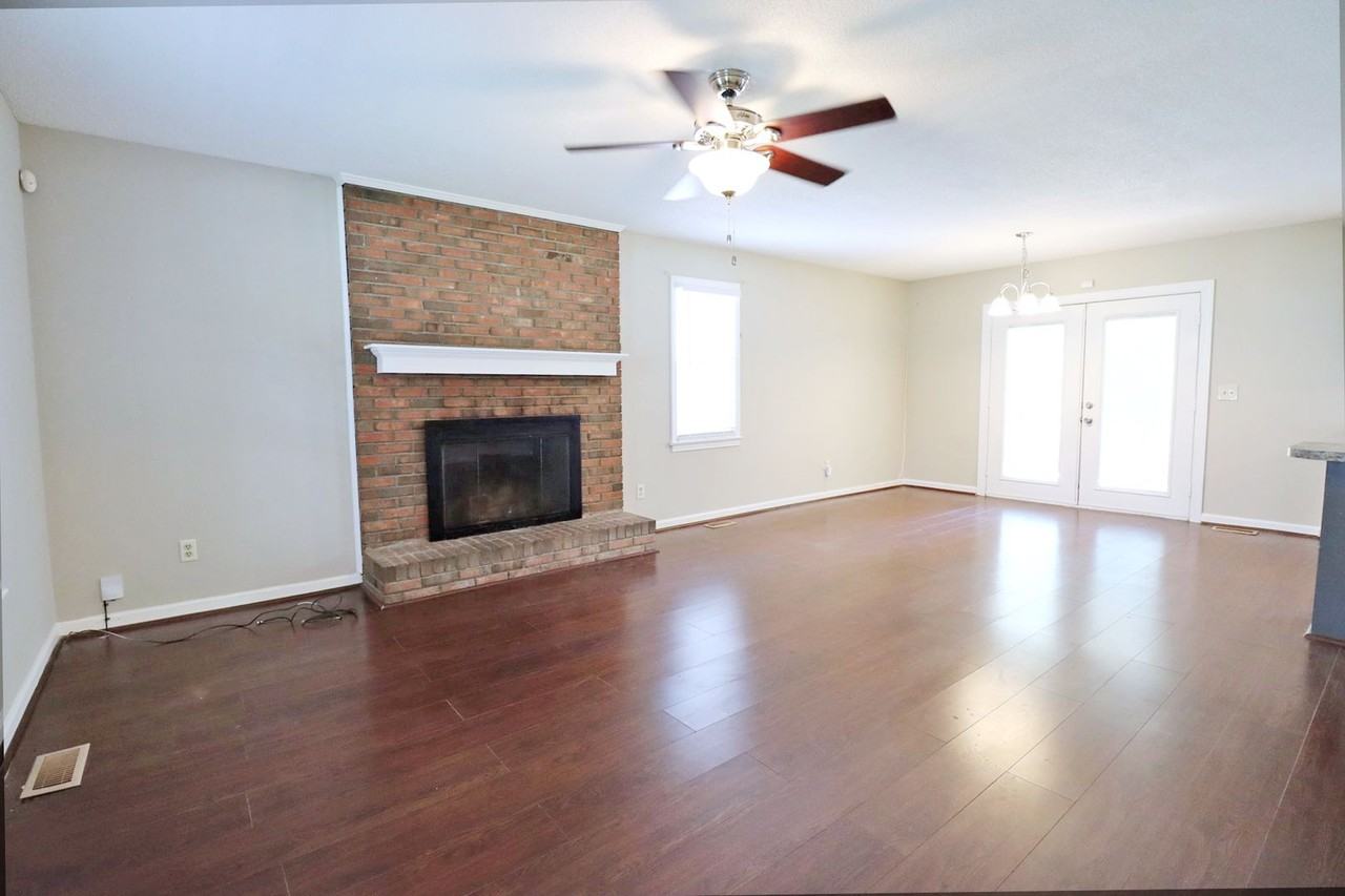 2527 Banner Hill Road - Photo 6 of 17