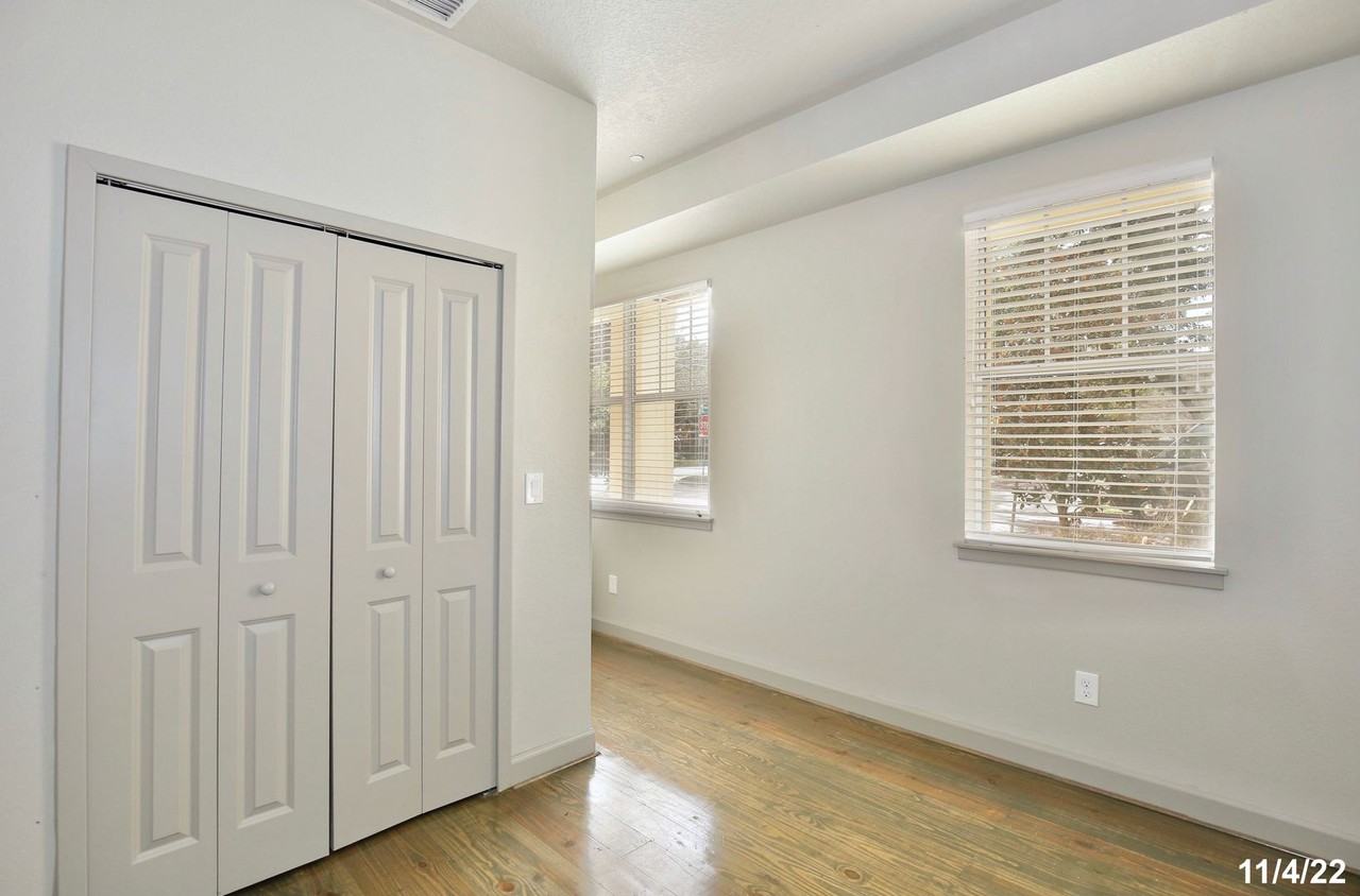 1525 Illinois Street - Photo 5 of 26