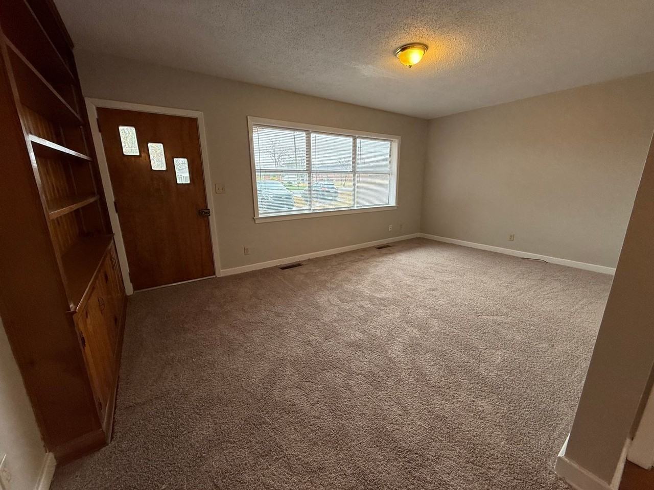 103 Westerly Drive - Photo 3 of 15