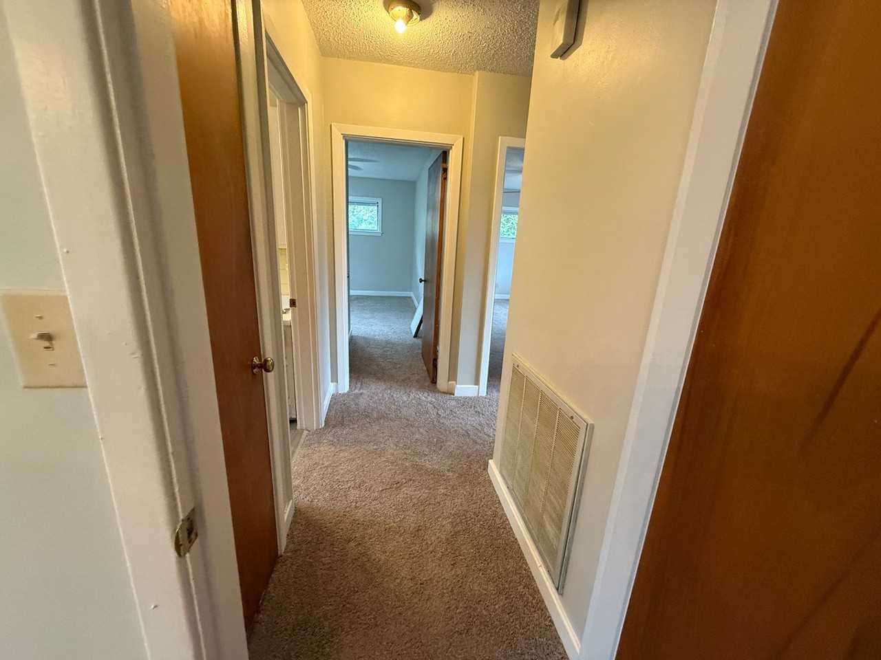 103 Westerly Drive - Photo 5 of 15