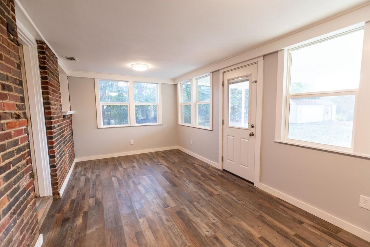 715 Camilla Drive - Photo 4 of 8