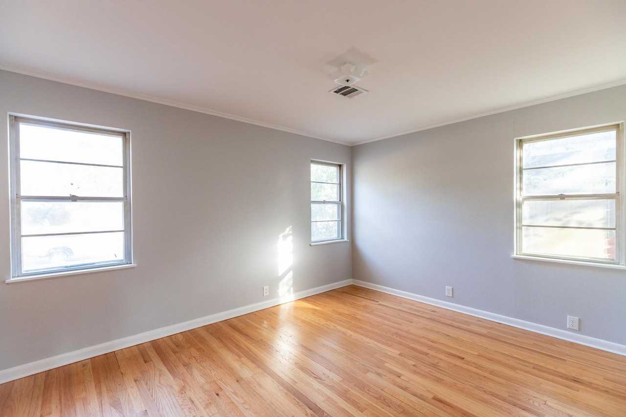 715 Camilla Drive - Photo 7 of 8