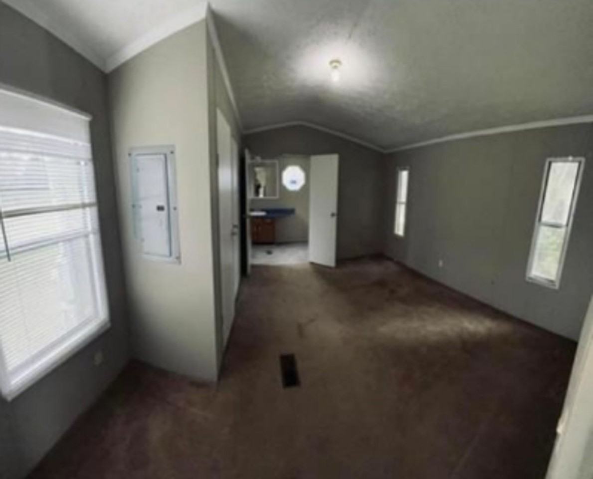 472 Whatley Farm Rd - Photo 4 of 7