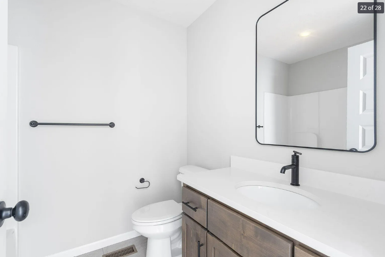 2015 Edgewood Court - Photo 3 of 23