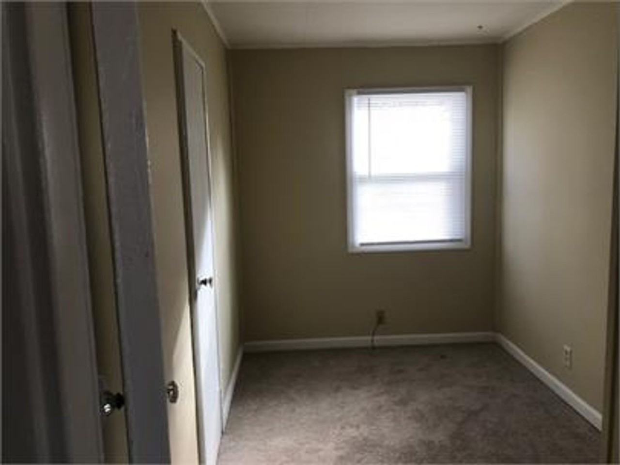 1403 Laurel Drive - Photo 4 of 4