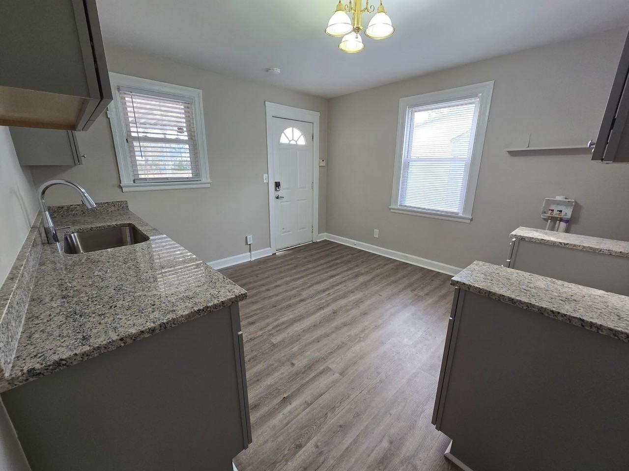 410 Hickory Ave - Photo 3 of 7