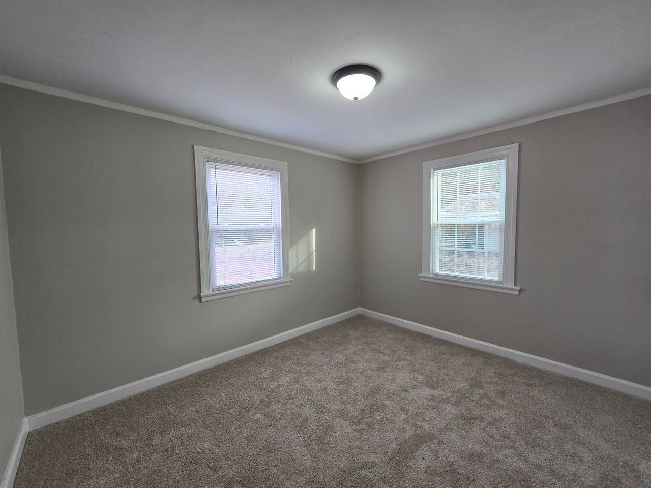 410 Hickory Ave - Photo 6 of 7