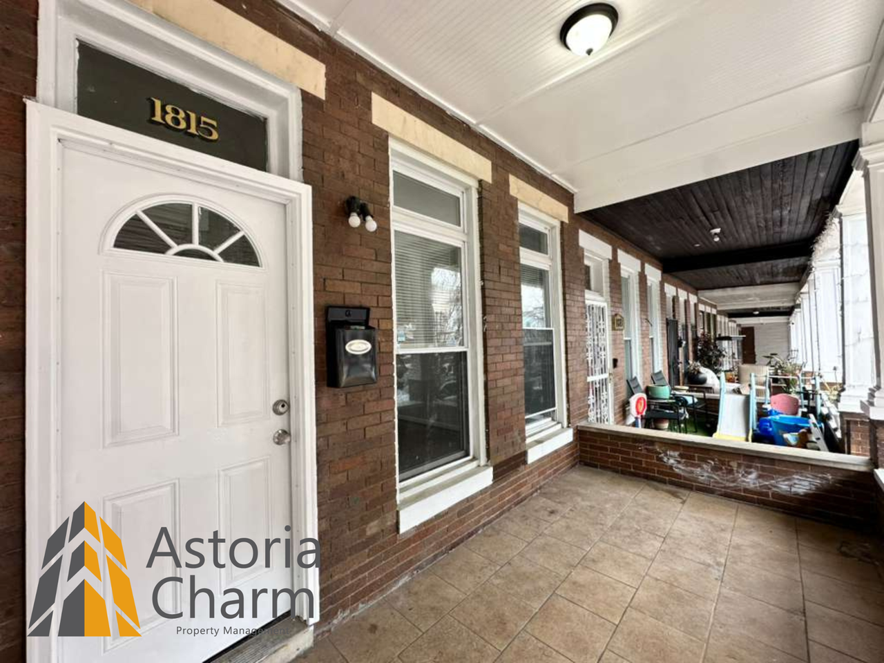 1815 Ruxton Ave - Photo 5 of 47