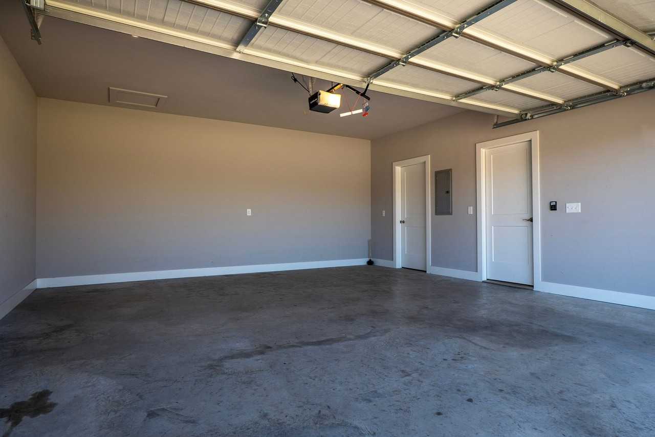 1901 Booker Cir - Photo 3 of 26