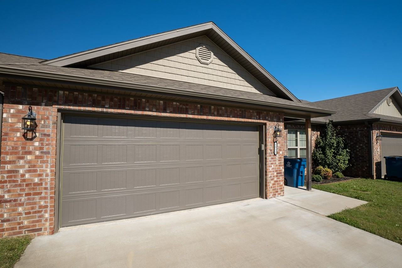 1803 Booker Cir - Photo 2 of 27