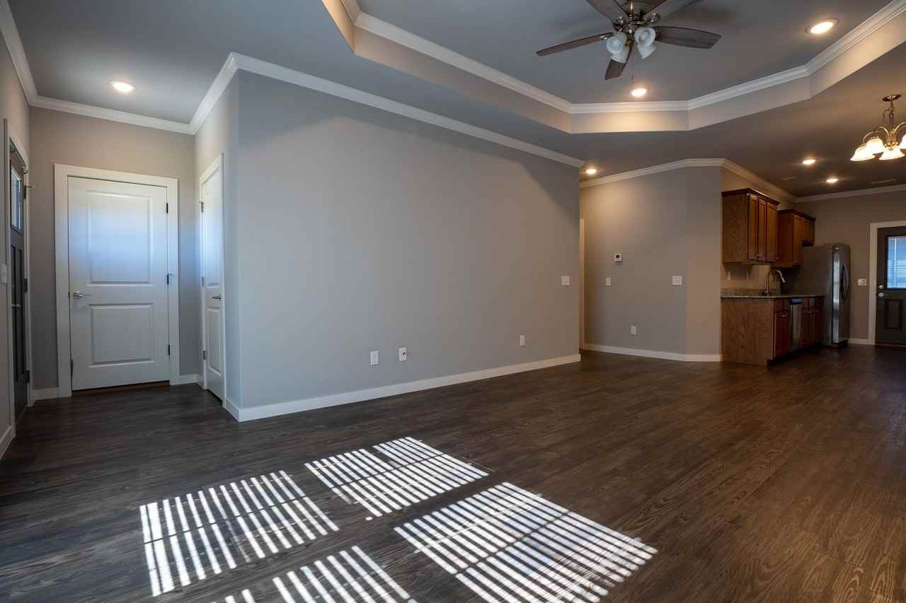 1803 Booker Cir - Photo 5 of 27