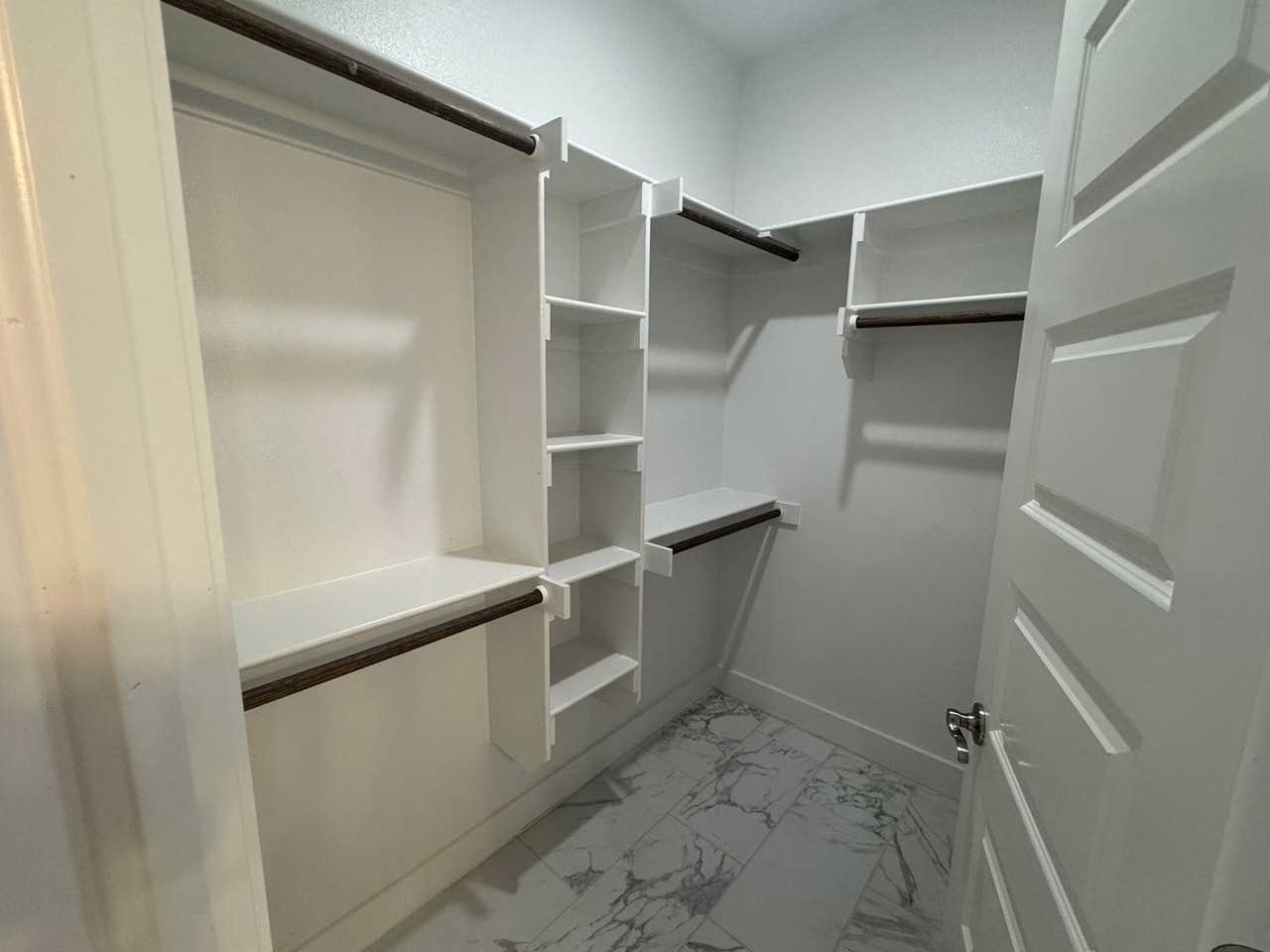 500 Ryder St - Photo 5 of 31