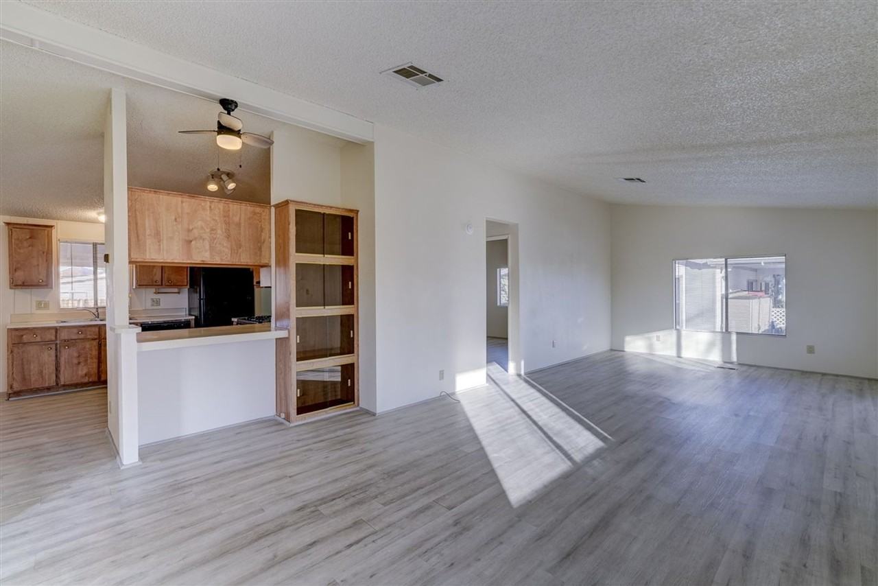 3060 Crestview Dr - Photo 6 of 37