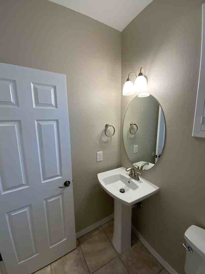 8719 Desert Fox Way Ne - Photo 6 of 47