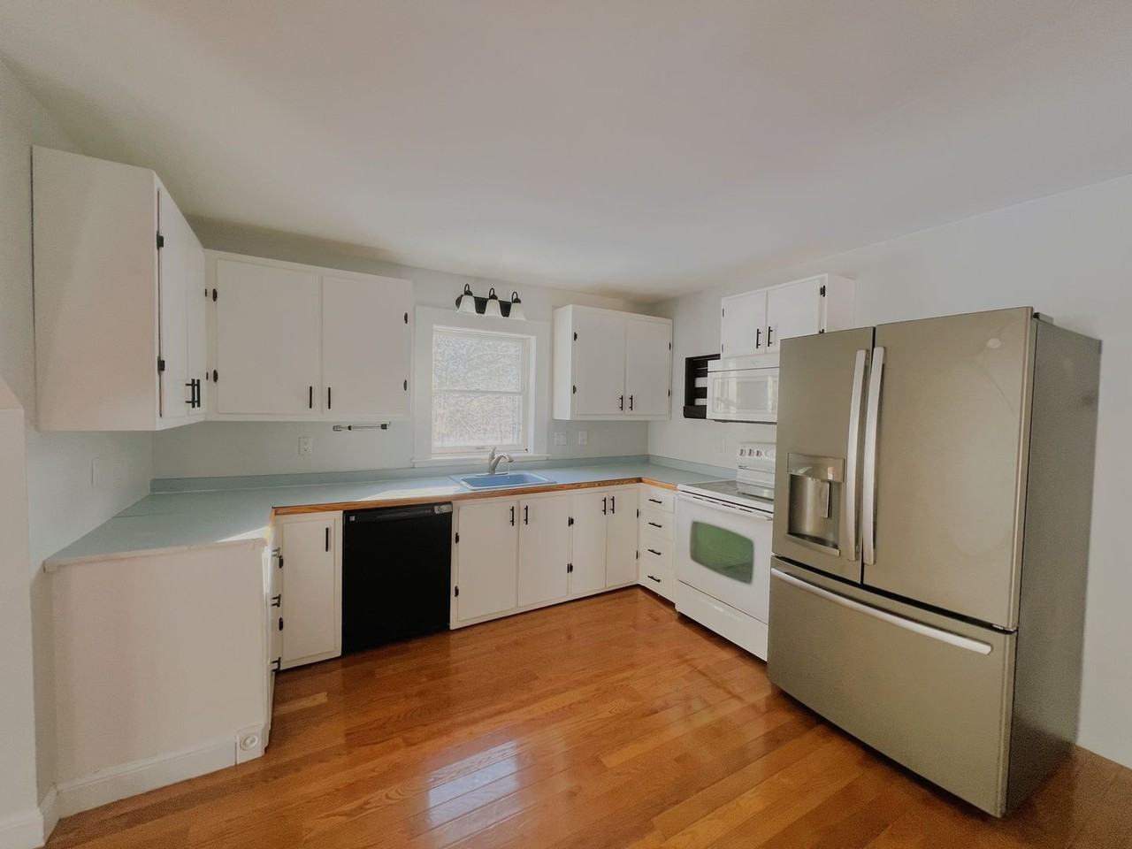 6 Railroad Street - Photo 2 of 7