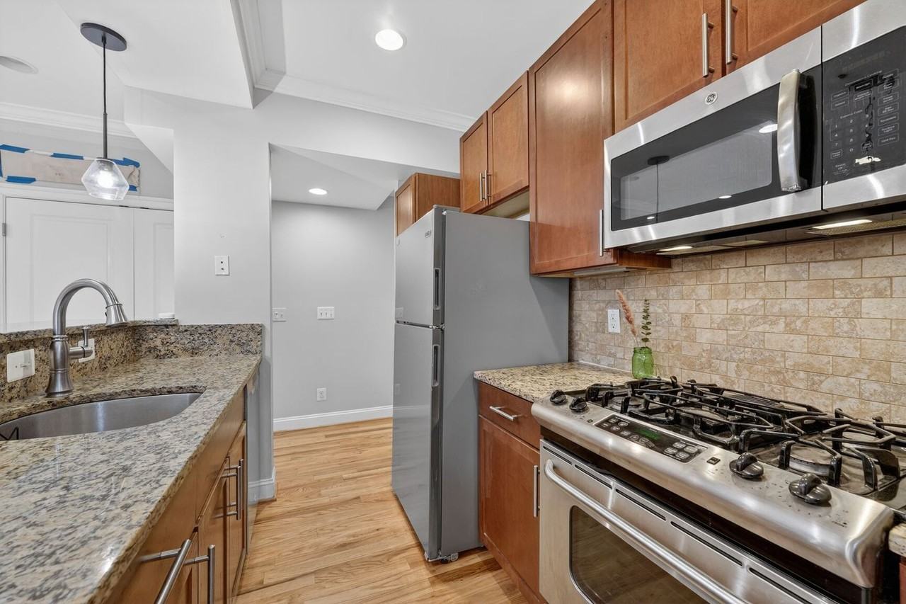 739 Newton Place Northwest #105 - Photo 6 of 15