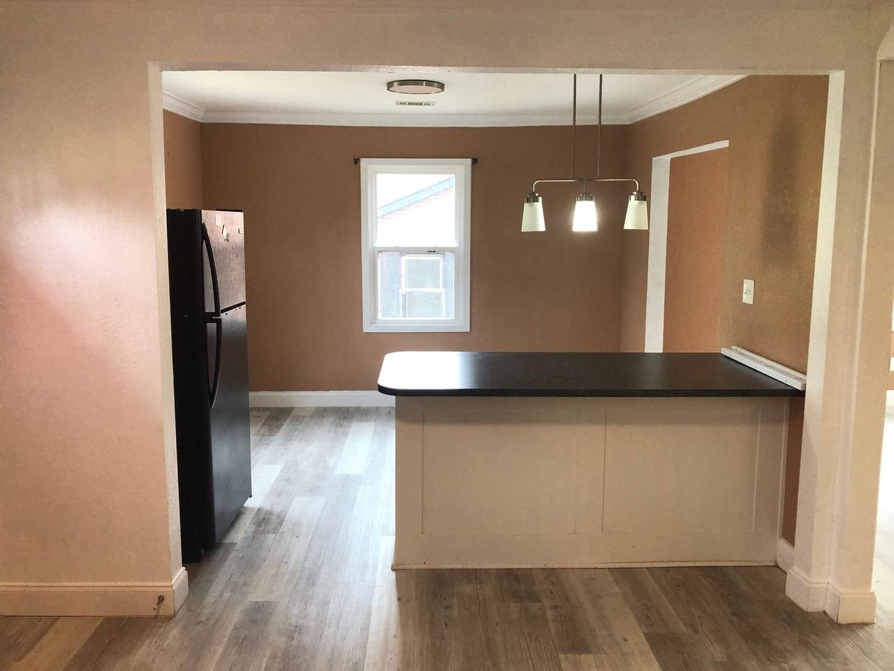 2831 Pecan Street - Photo 5 of 12