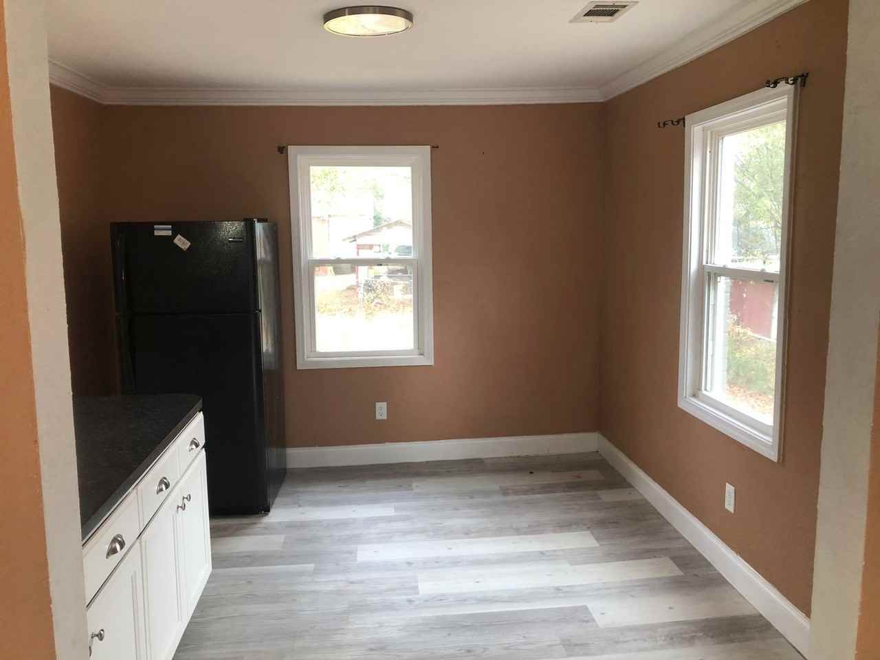 2831 Pecan Street - Photo 6 of 12