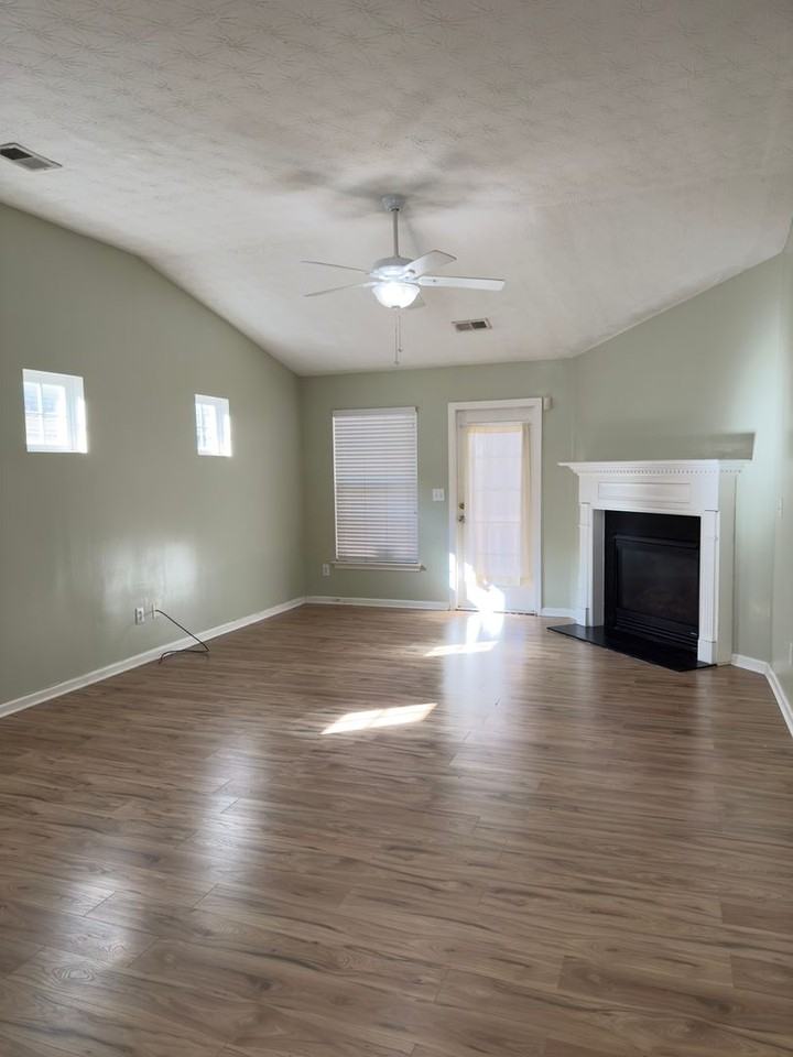 103 Topaz Drive - Photo 7 of 15