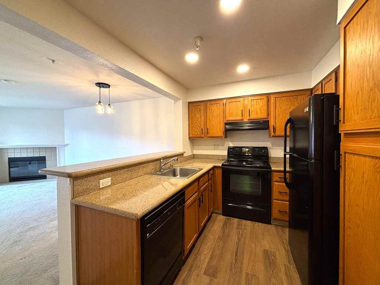 39224 Guardino Drive - Photo 3 of 11