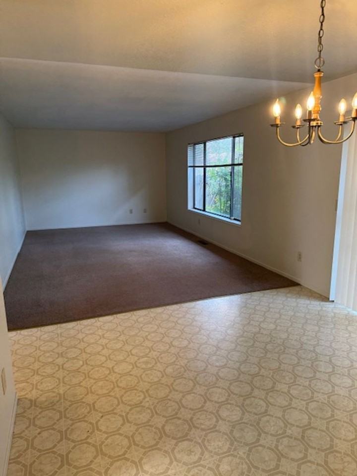 1678 E Street - Photo 4 of 21