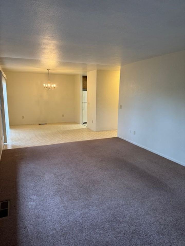 1678 E Street - Photo 6 of 21