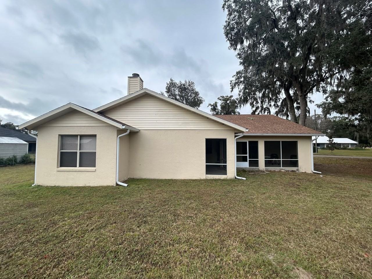 5535 Northeast 4th Avenue - Photo 2 of 9