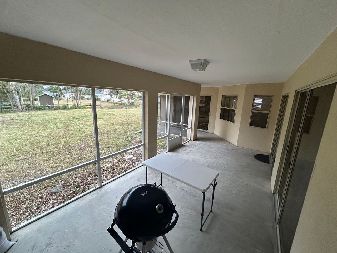 5535 Northeast 4th Avenue - Photo 5 of 9