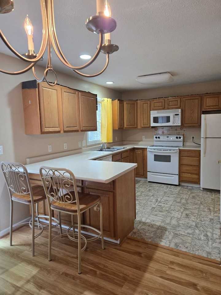 252 Donna Avenue - Photo 5 of 16