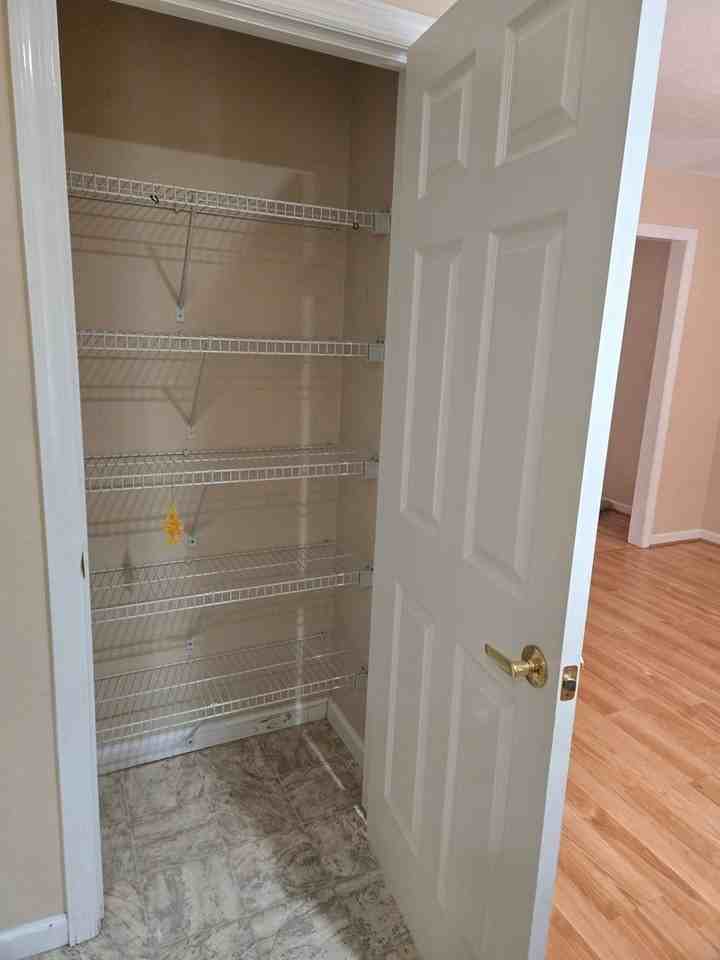 252 Donna Avenue - Photo 6 of 16