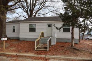 featured image of 709 Denby Street Southwest