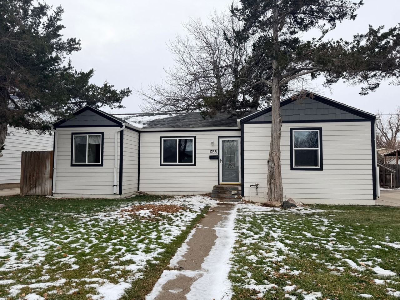 1765 West 15th Street - Photo 2 of 25